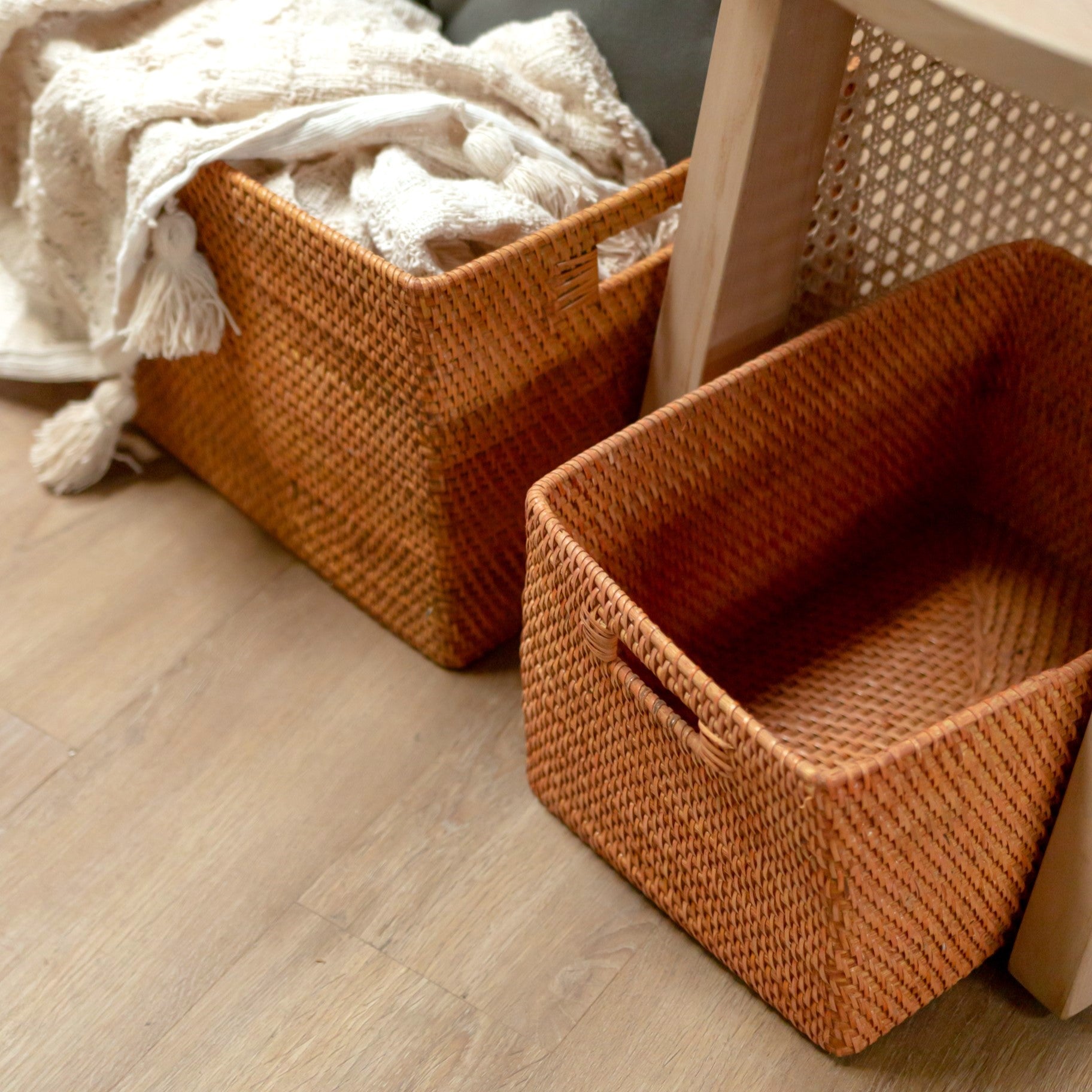 Regalkorb aus Rattan, Aufbwahrungskorb