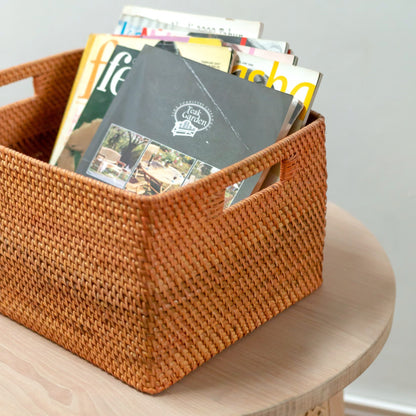 Regalkorb aus Rattan, Zeitschriftenkorb