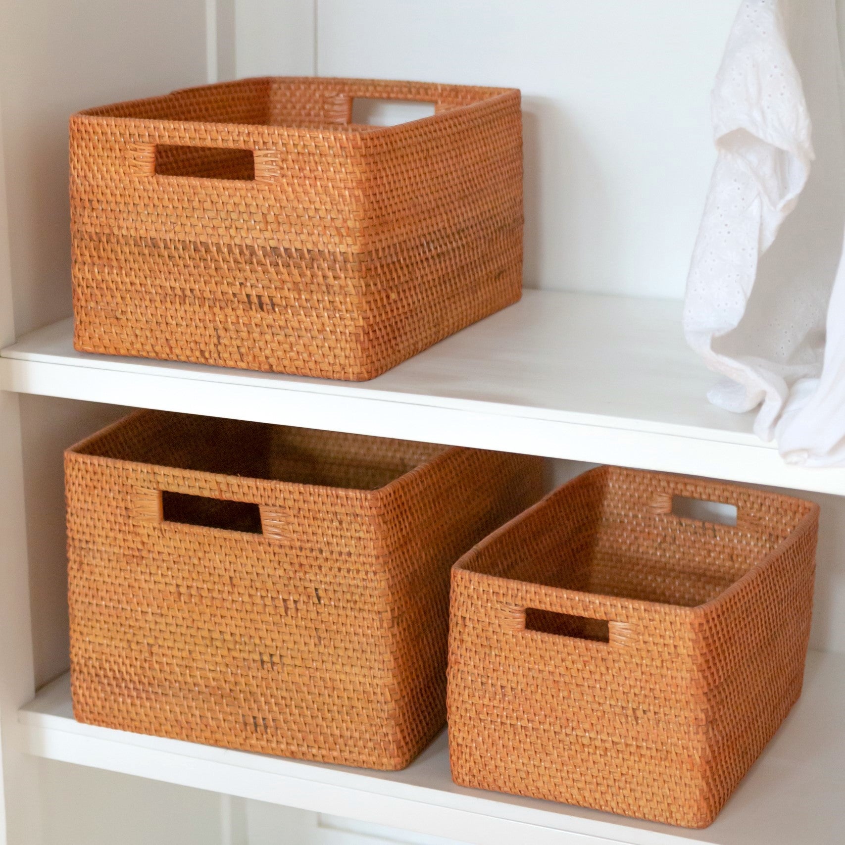 Regalkorb aus Rattan, eckiger Korb