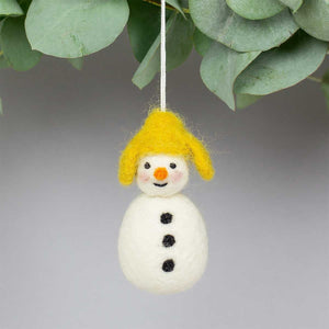 Filzanhänger schneemann